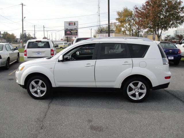 Photo of 2007 Mitsubishi Outlander