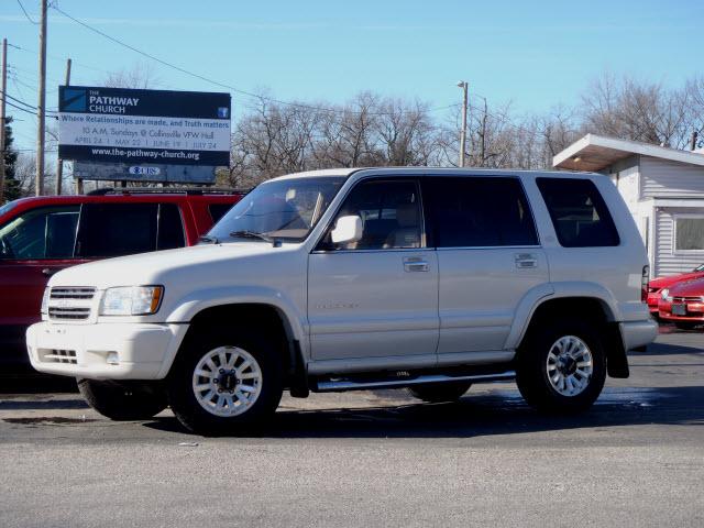 Photo of 2001 Isuzu Trooper