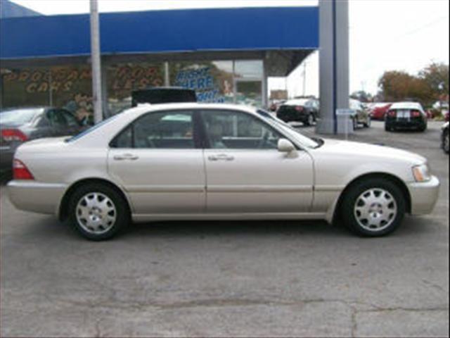 Photo of 2004 Acura RL