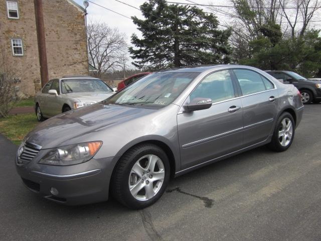 Photo of 2006 Acura RL