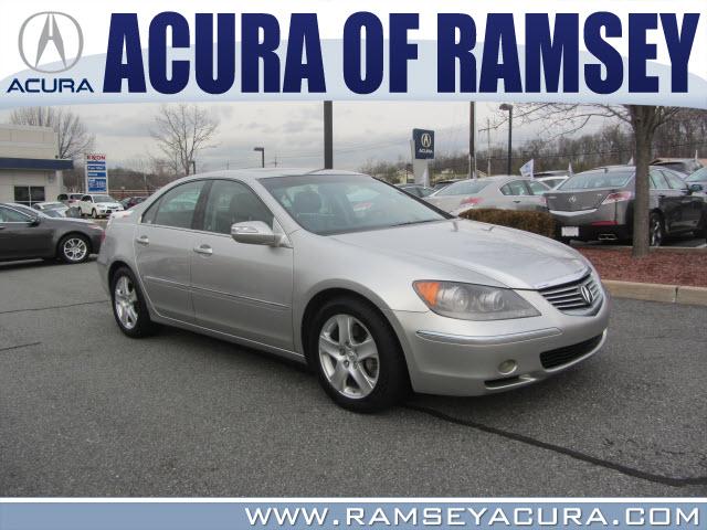Photo of 2006 Acura RL