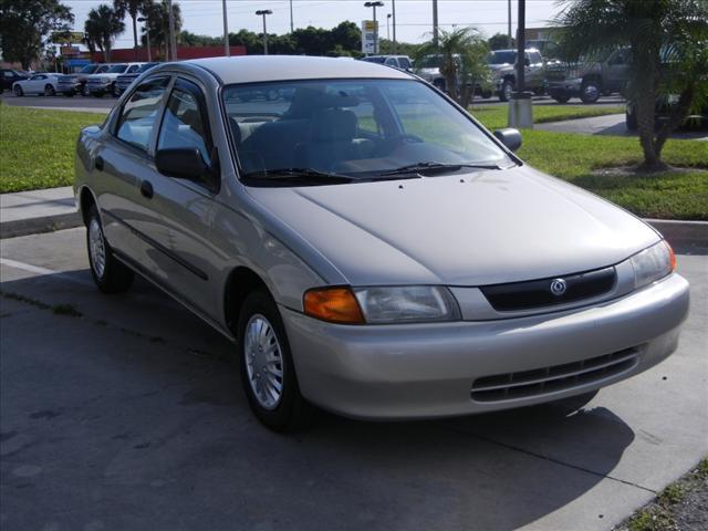 Photo of 1997 Mazda Protege