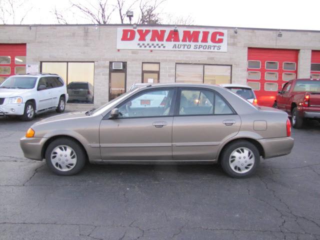 Photo of 2000 Mazda Protege