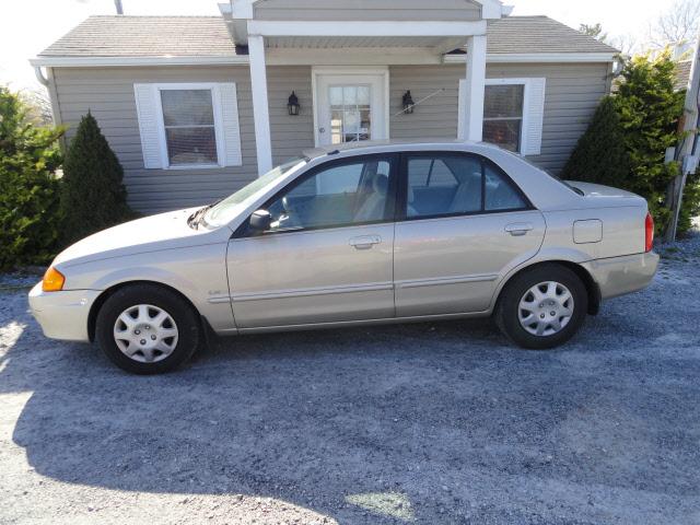 Photo of 1999 Mazda Protege