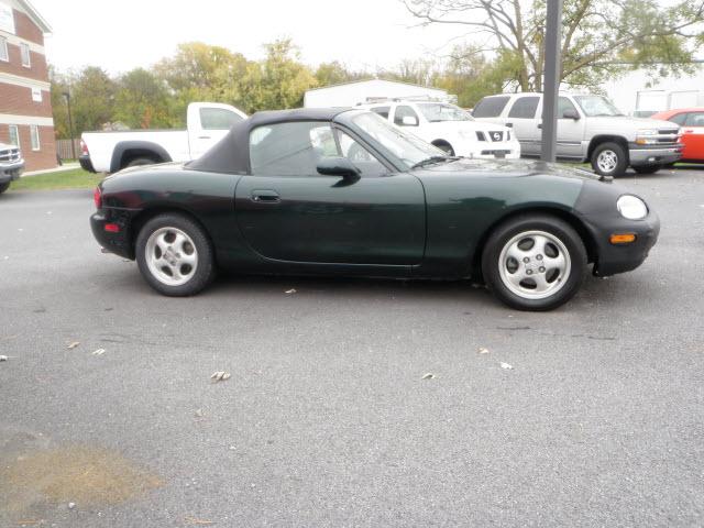 Photo of 1999 Mazda Miata