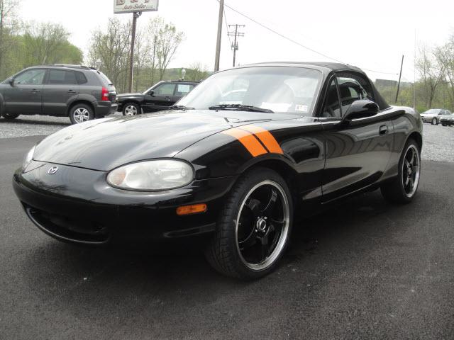Photo of 1999 Mazda MX-5 Miata
