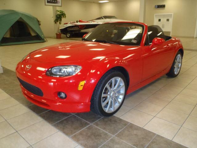 Photo of 2006 Mazda MX-5 Miata