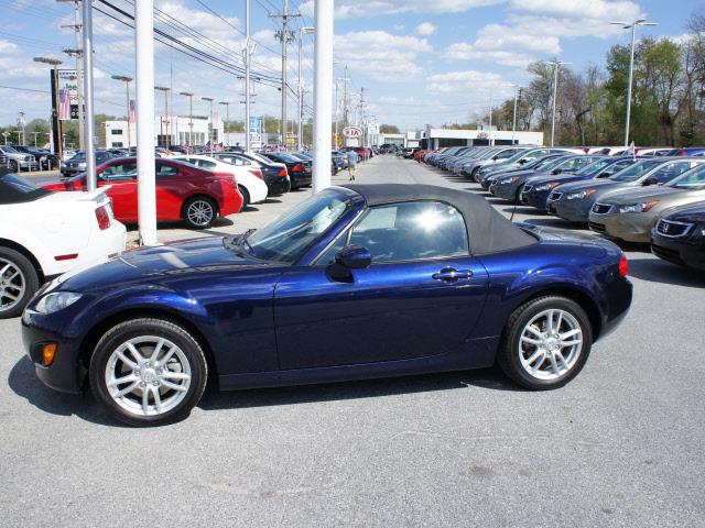 Photo of 2011 Mazda MX-5 Miata