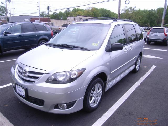 Photo of 2005 Mazda MPV