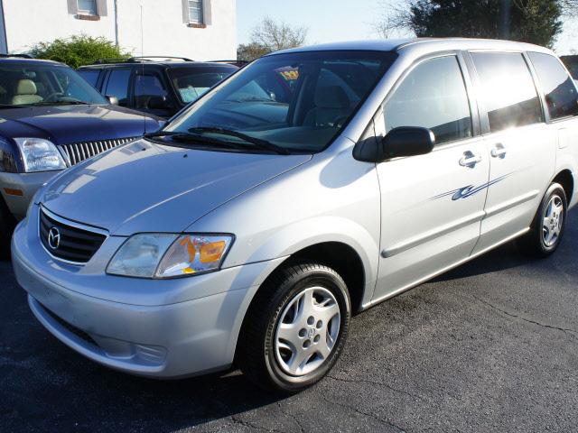 Photo of 2000 Mazda MPV