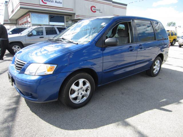Photo of 2000 Mazda MPV