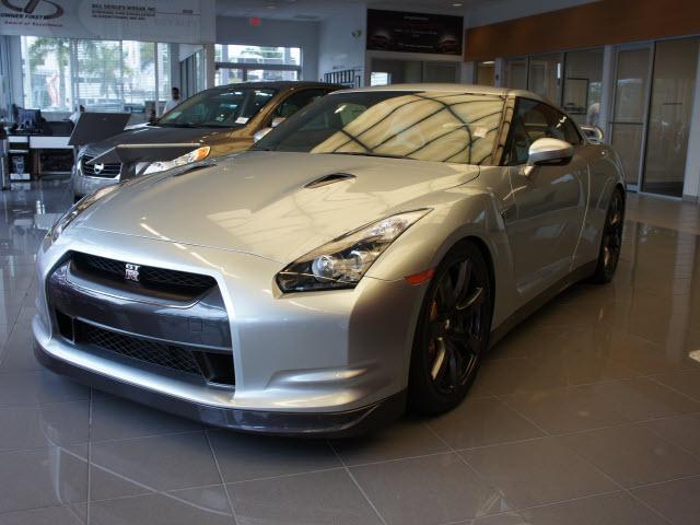 Photo of 2010 Nissan GT-R