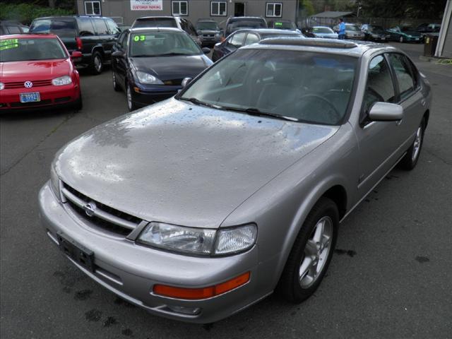 Photo of 1999 Nissan Maxima