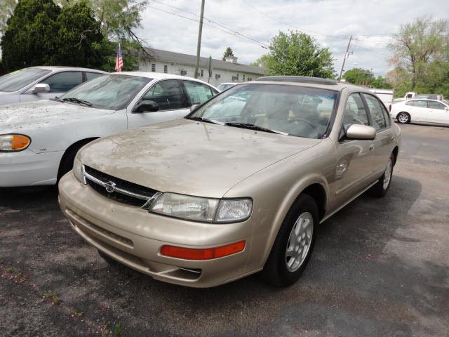 Photo of 1998 Nissan Maxima