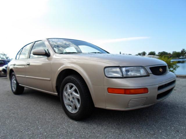 Photo of 1996 Nissan Maxima