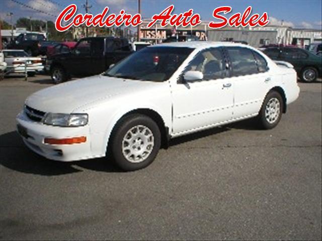 Photo of 1998 Nissan Maxima
