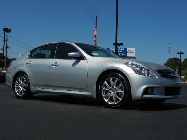 Photo of 2012 Infiniti G37 Sedan