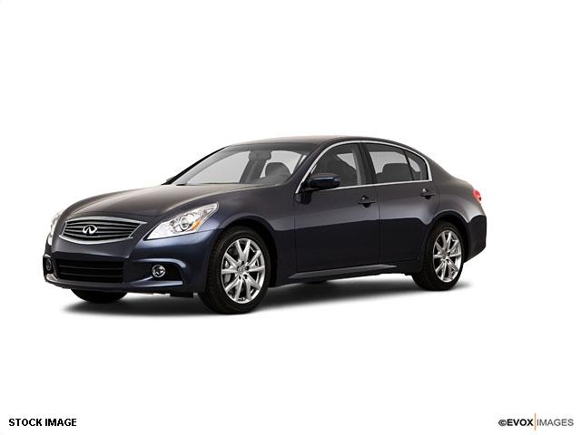 Photo of 2010 Infiniti G37