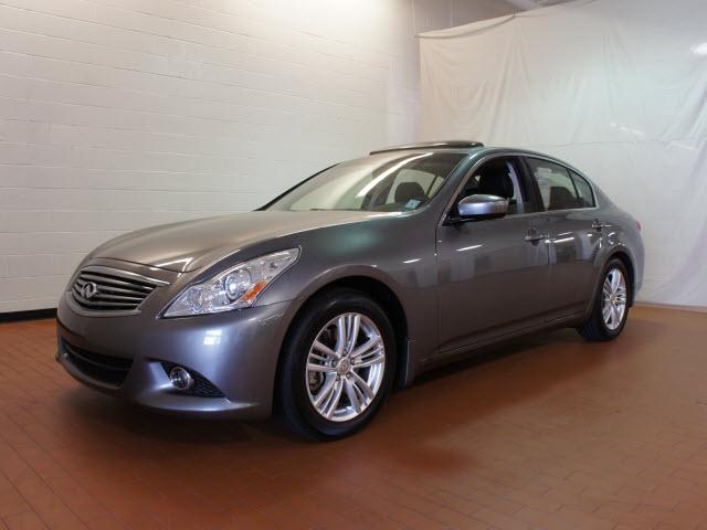 Photo of 2010 Infiniti G37 Sedan