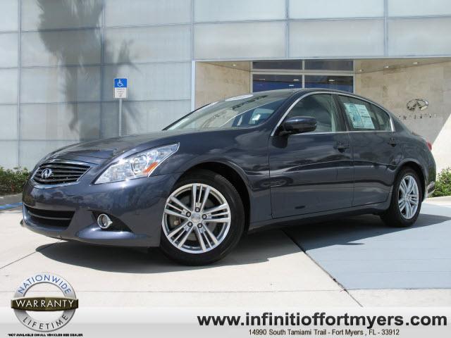 Photo of 2011 Infiniti G37 Sedan