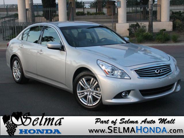 Photo of 2011 Infiniti G37 Sedan