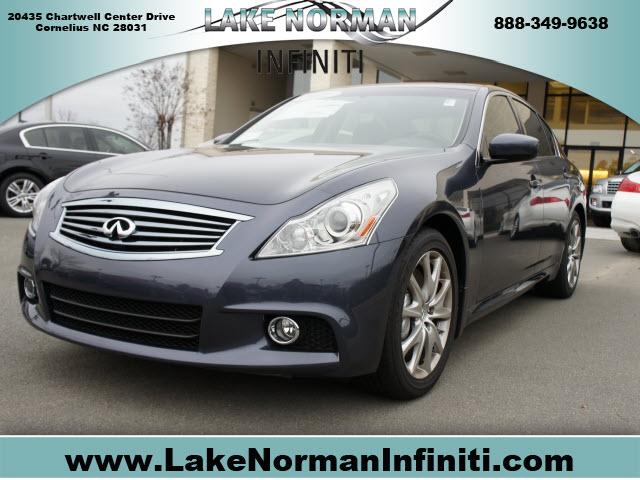Photo of 2011 Infiniti G37 Sedan