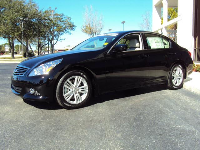 Photo of 2012 Infiniti G37 Sedan