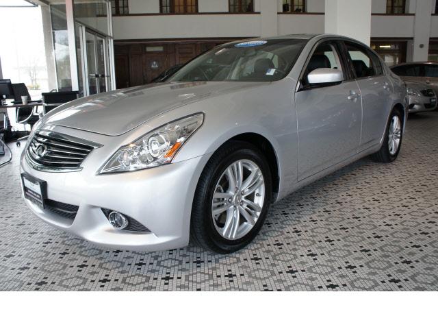 Photo of 2011 Infiniti G37 Sedan