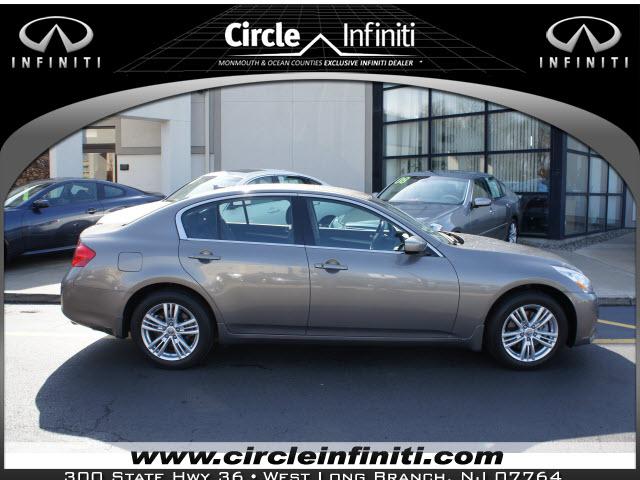 Photo of 2010 Infiniti G37 Sedan