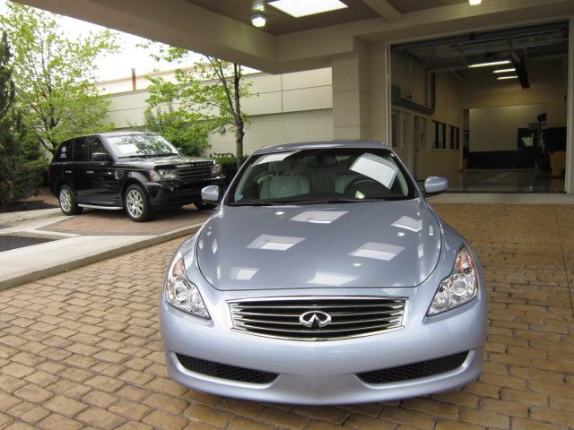 Photo of 2010 Infiniti G37 Convertible
