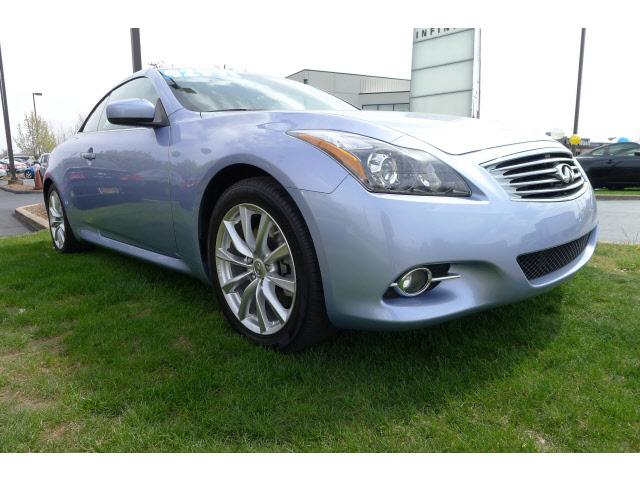 Photo of 2011 Infiniti G37 Convertible