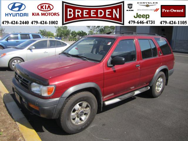 Photo of 1997 Nissan Pathfinder