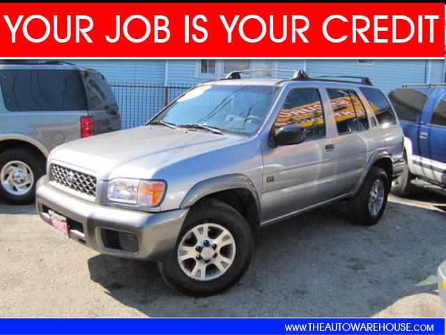 Photo of 1999 Nissan Pathfinder