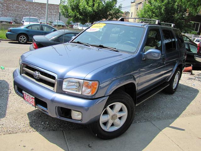Photo of 1999 Nissan Pathfinder