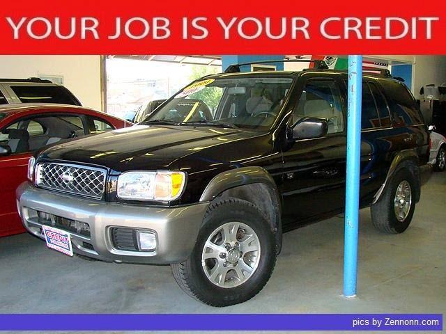 Photo of 1999 Nissan Pathfinder