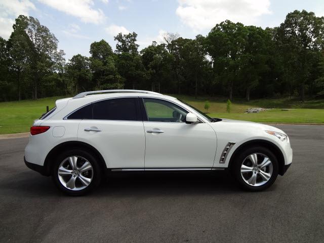 Photo of 2011 Infiniti FX35