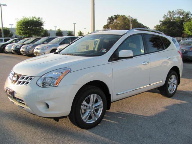 Photo of 2012 Nissan Rogue