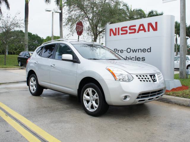 Photo of 2010 Nissan Rogue
