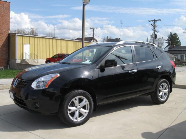 Photo of 2010 Nissan Rogue