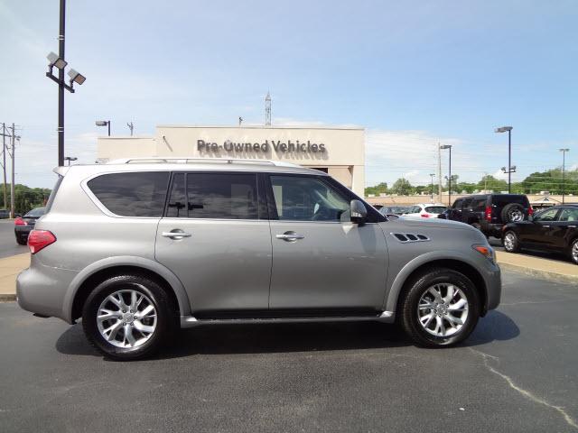 Photo of 2011 Infiniti QX56