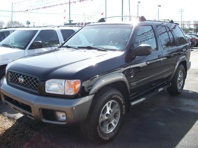 Photo of 2001 Nissan Pathfinder