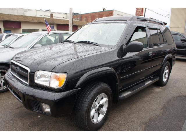 Photo of 2004 Nissan Pathfinder