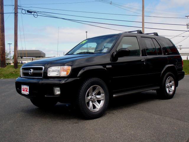 Photo of 2004 Nissan Pathfinder