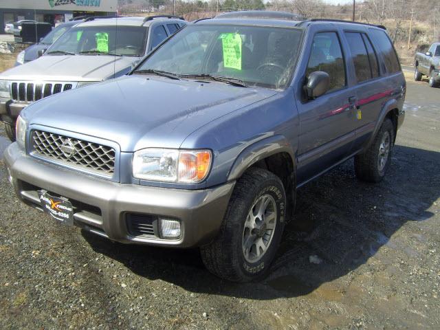 Photo of 2001 Nissan Pathfinder