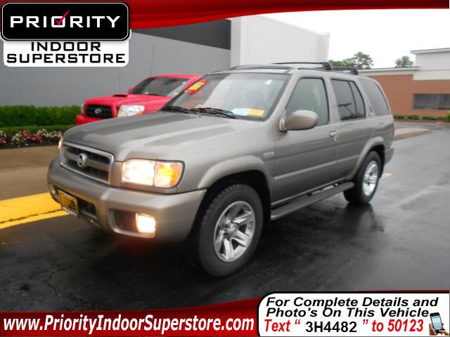 Photo of 2004 Nissan Pathfinder