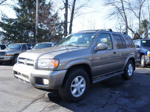 Photo of 2001 Nissan Pathfinder