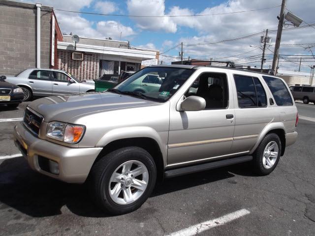 Photo of 2003 Nissan Pathfinder