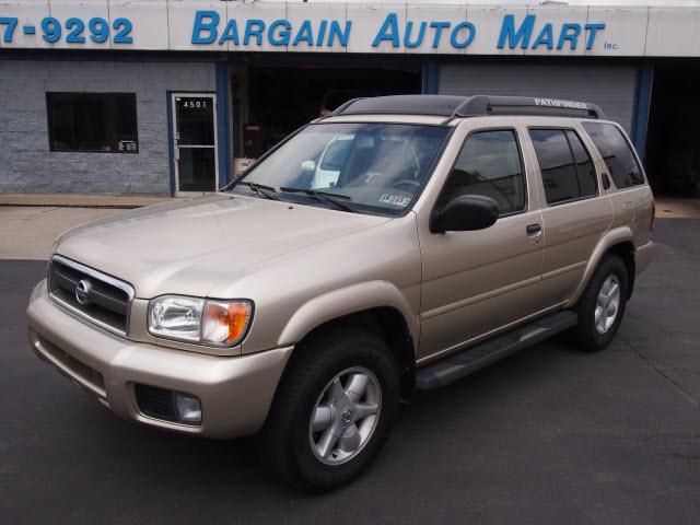 Photo of 2002 Nissan Pathfinder