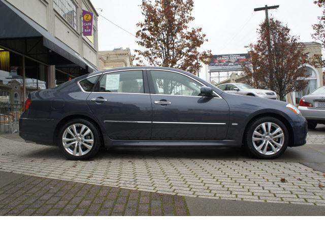 Photo of 2008 Infiniti M35