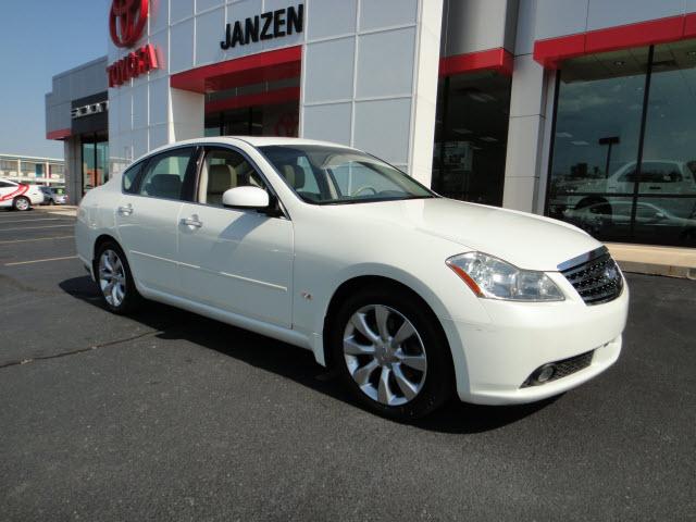Photo of 2006 Infiniti M35